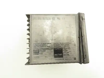 Yokogawa UT350-00 Controller LED Display 100-240VAC 20VA S4