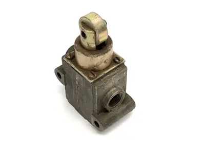 Used Parker Hannifin CW13-37 AR Pump & Valve Parts Michigan US | Maverick Industrial Sales #1483143