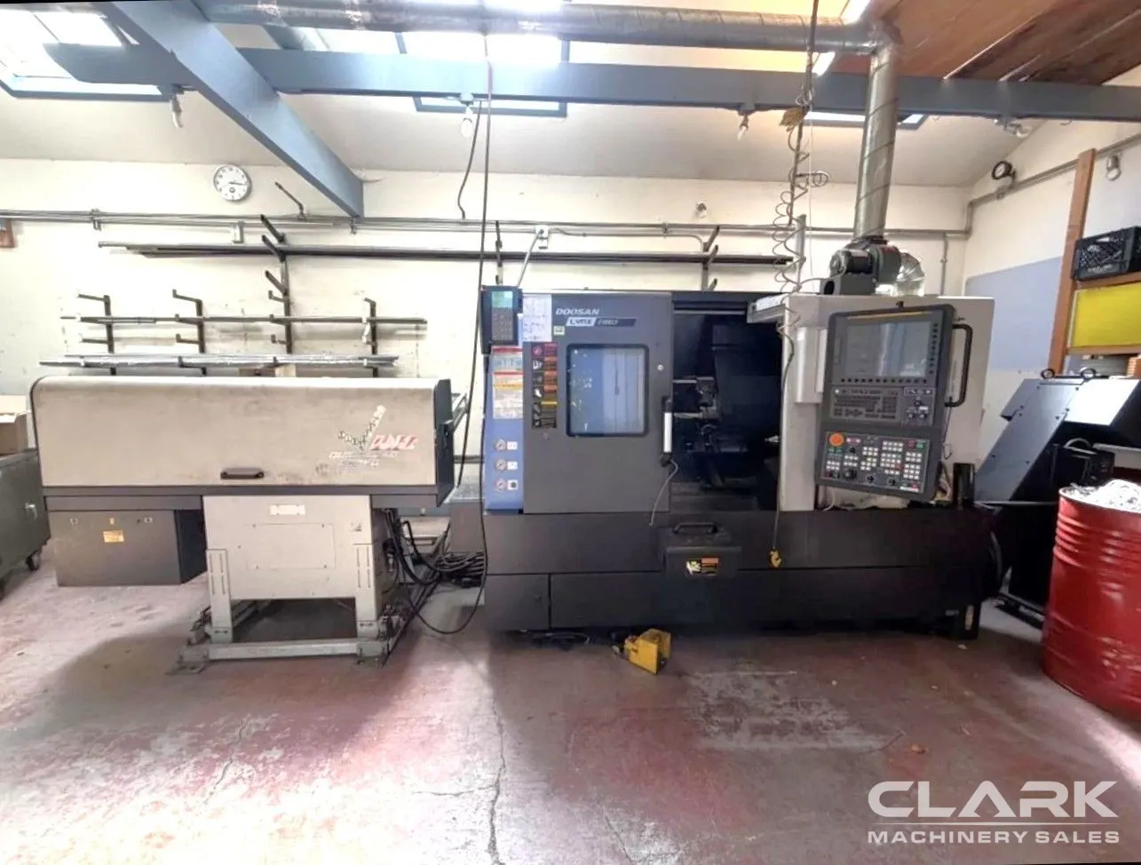 2021 DOOSAN LYNX LYB W/LNS BARFEED