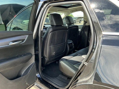 USED 2017 CADILLAC XT5