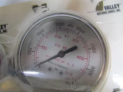 Harris Oxygen Regulator Supply Gauge 500 PSI Delivery Ga 15 PSI Rebuilt 8-2015