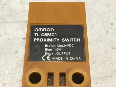 USED OMRON TL-05MC1