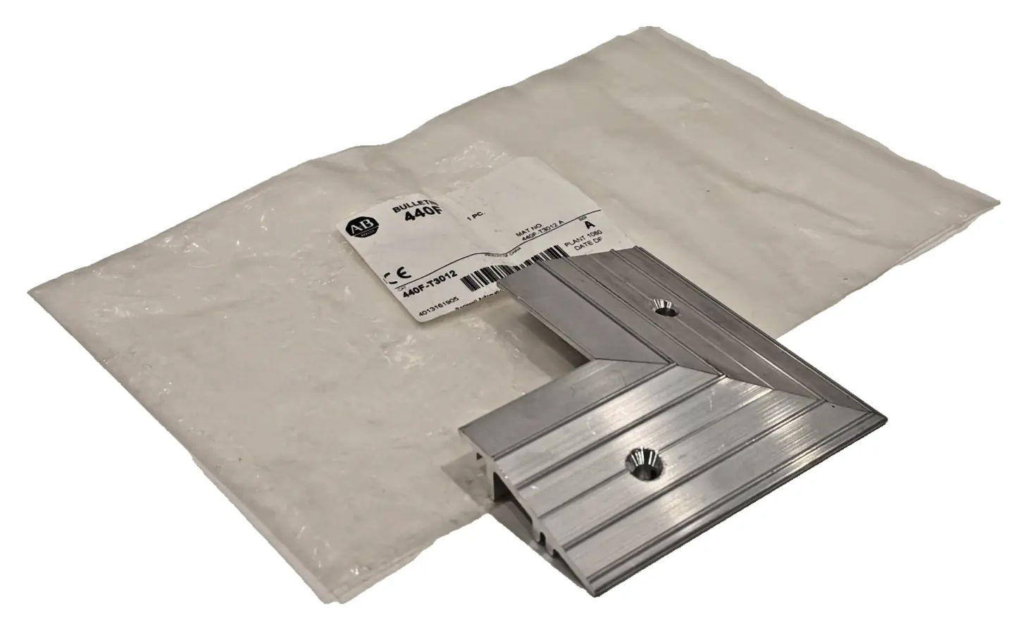 ALLEN BRADLEY 440F-T3012 SER. A CORNER TRIM ASSEMBLY 440FT3012 NEW, SURPLUS