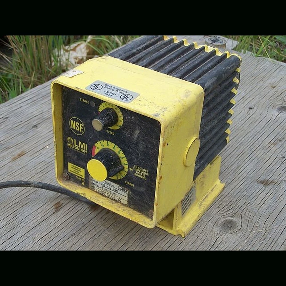 LMI Electromagnetic Dosing Pump