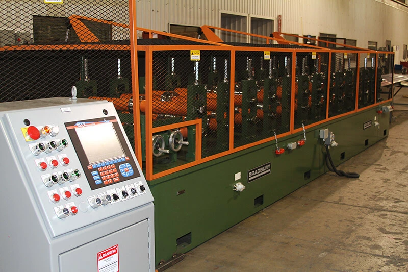 Pre-Cut with Flying Shear Roof Panel Roll Forming Machine in Kansas, USA