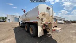 USED 2014 Kenworth T370