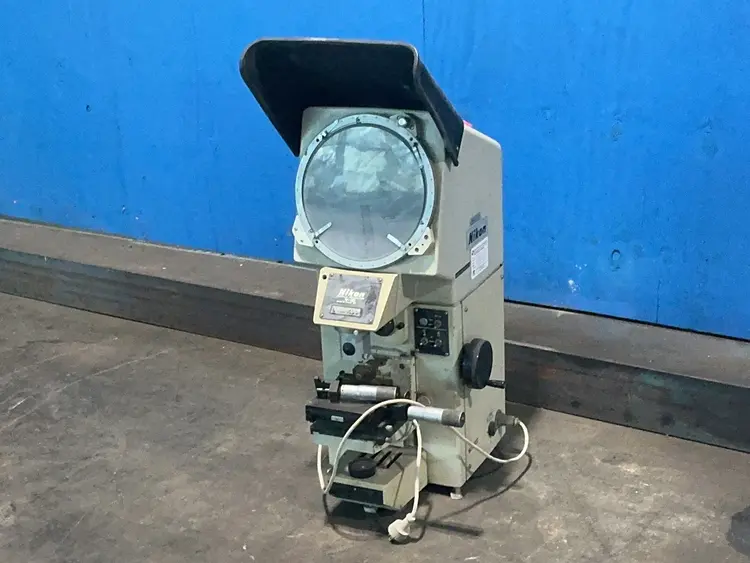 Used NIKON V10 Comparators Ohio US | HGR 24 #1266529