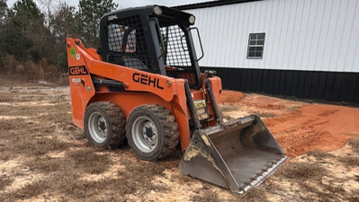 USED 2019 Gehl R105