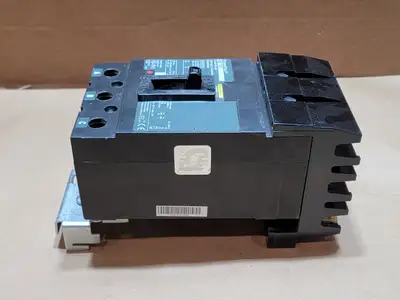 USED SQUARE D QDA32125