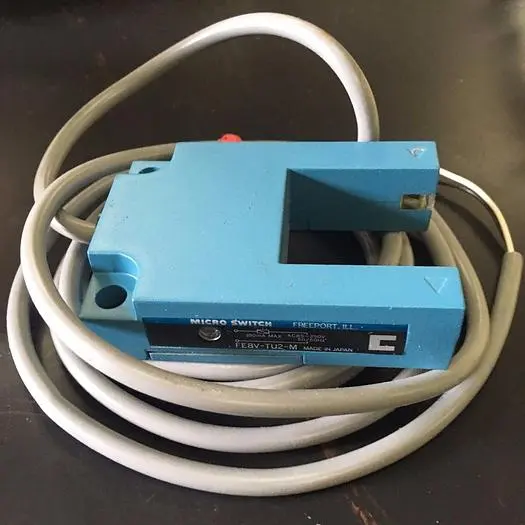 MICRO SWITCH FE8VTU2M PHOTOELECTRIC SLOT WITCH