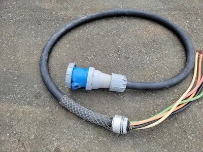 2000V Portable Power Cable 5100C9W, 2 AWG, 5 Conductors