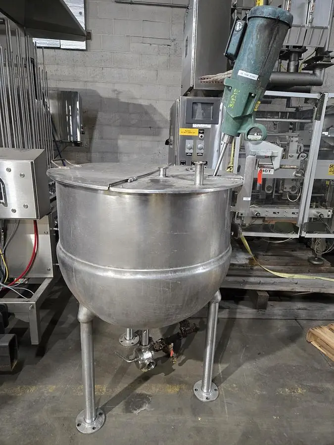 USED 2000 GROEN N100