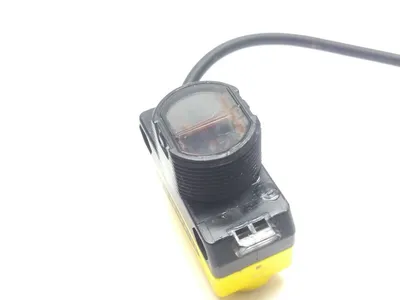 USED BANNER POLARIZED RETROREFLECTIVE LASER, C-1 10M