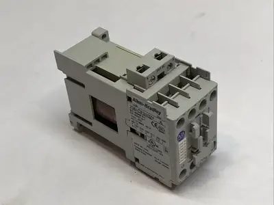 USED ALLEN-BRADLEY CONTROL RELAY 24 VDC 3NO/1NC 25A SER A