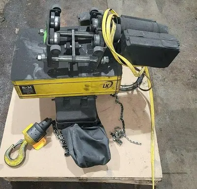 USED 2015 R & M LK10C081100