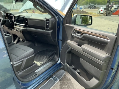 Used 2024 CHEVROLET SILVERADO 1500 Pickup Trucks Michigan US | Miedema Asset Management Group #1316031