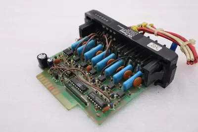 GE FANUC IC610MDL125B 115 VAC INPUT MODULE 8 CIRCUITS  STOCK L-572C