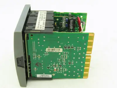 Honeywell UDC2500 Digital Temperature Controller DC2501-CE-0A00-200-00000-00-0