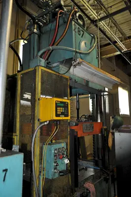150 TON HARTUP MODEL TRIMMER