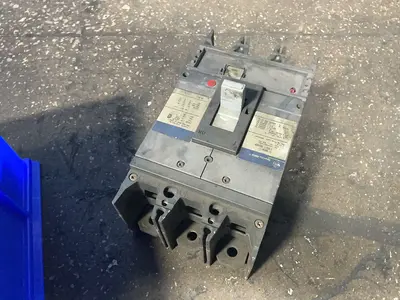 Used SPECTRA TCLK365 Circuit Breakers Ohio US | HGR 24 #1457427