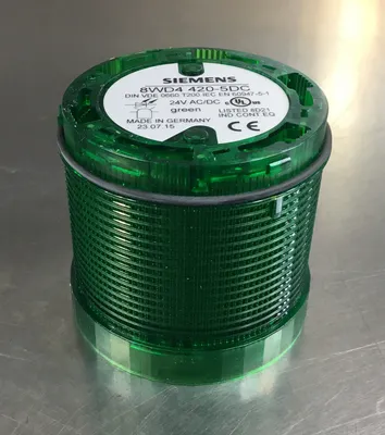NEW SIEMENS 8WD4-420-5DC GREEN ROTATING LIGHT ELEMENT 3E-17