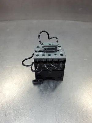 ABB B7-30-10 Contactor w/RV-BC6/250 Module. 4E-1
