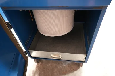 Donaldson Torit VS 550 Dust Collector W/Built in 1/3 hp Baldor Grinder/Buffer