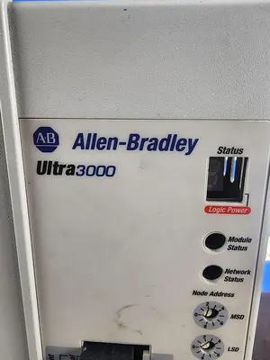 Used ALLEN-BRADLEY 2098-DSD-HV220-SE Servo Drives Michigan US | Midwest Press and Automation #1232122