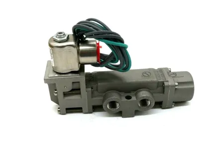NEW VERSA VSG-4322-316-HT-PC-U-A120 4 WAY VALVE VSG-4322-316-HT-PC-U-A120