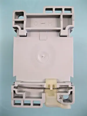 NEW Allen-Bradley 700S-CF620EJC