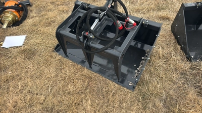 Mini Skid Steer Grapple Bucket	Landhonor	2025	Unused	MGB-72-44W