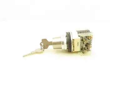 Allen Bradley 800T-N61KK4 Keyed Selector Switch 4 Position Maintained 30mm Ser N