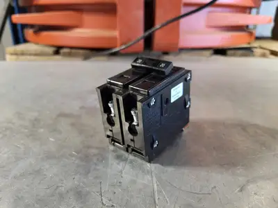 NEW CUTLER-HAMMER BAB2020H