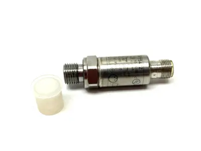 USED IFM PRESSURE TRANSMITTER 1/4" 1450PSI