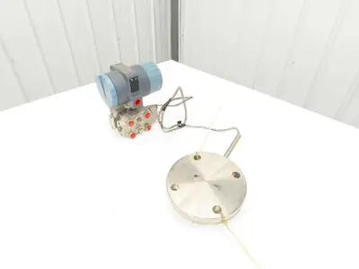Foxboro 823MP-IM2SASA-A Electronic Pressure Transmitter With 3" Flange Diaphragm