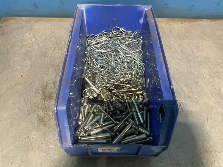 Used _UNKNOWN_ _UNKNOWN_ Misc Fasteners Ohio US | HGR 24 #1370584
