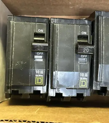 Used SQUARE D Q0B220 Miscellaneous Equipment (Electrical & Power) | Surplus Asset Holdings #1198208