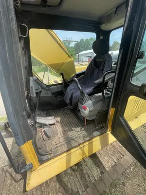 Used 2003 KOMATSU PC200 LC7 Excavators Wisconsin US | Proxy Equipment #1378431