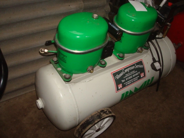Bambi Silent Oil Free Compressor