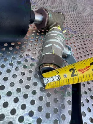 USED GEMU 554/15 PNEUMATIC ANGLE SEAT GLOBE VALVE W/ 3/4" COMPRESSION FITTING, VALVE