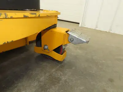 Used ULINE _UNKNOWN_ Pallet Lifters Indiana US | Arrow Industrial #1366960