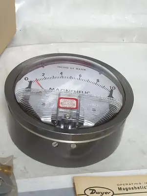 New | in-Stock DWYER 2010 Universal Pressure Meters Ohio US | Surplus Asset Holdings #1365699