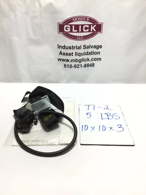 MSA 7-1082-1 Mask Mounted Regulator Air Line Respirator with Hose Holder