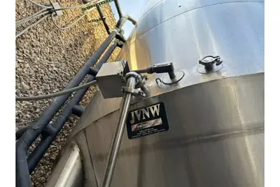 USED JV NORTHWEST 12,500 GALLON