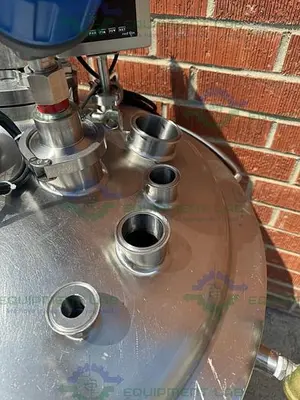 USED PRECISION 250 LITER STAINLESS STEEL JACKETED REACTOR 45 PSI W/ LIGHTNIN MIXER.