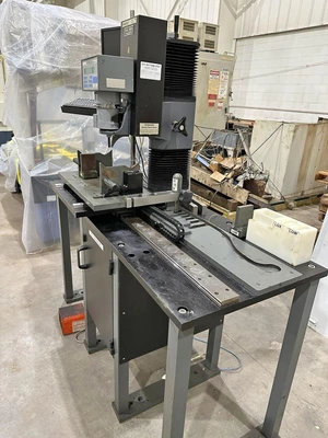 AMETEK NEWAGE VERSITRON MODEL AT-130 RDS HARDNESS TESTER w/ FIXTURE TABLE