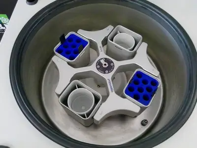 Eppendorf 5810R Refrigerated Centrifuge w/ Rotor (A-4-62), Buckets & Inserts