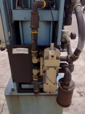 USED AIR-HYDRAULICS C-300