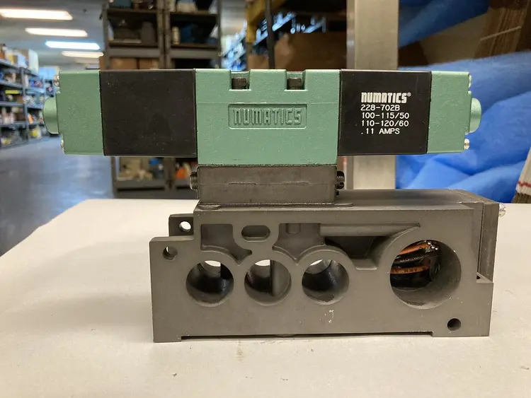Used NUMATICS 152SS425K Solenoid Valves Ohio US | Surplus Asset Holdings #1238347