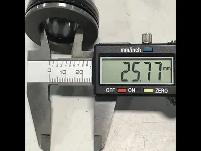 USED VICKERS 25-D10-30
